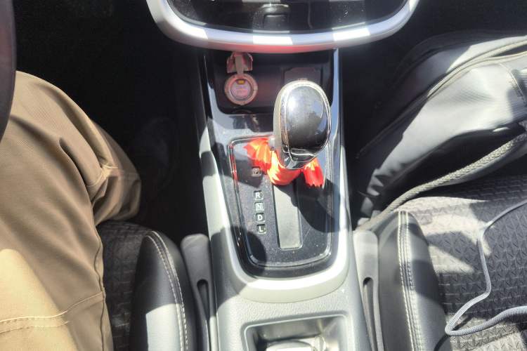 Used Nissan Tiida 2016 1.6L CVT Smart Drive Edition Gear Lever