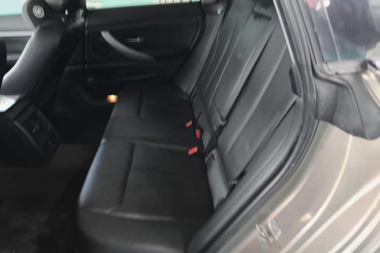 Used BMW 3 Series GT 2013 320i Leading Model