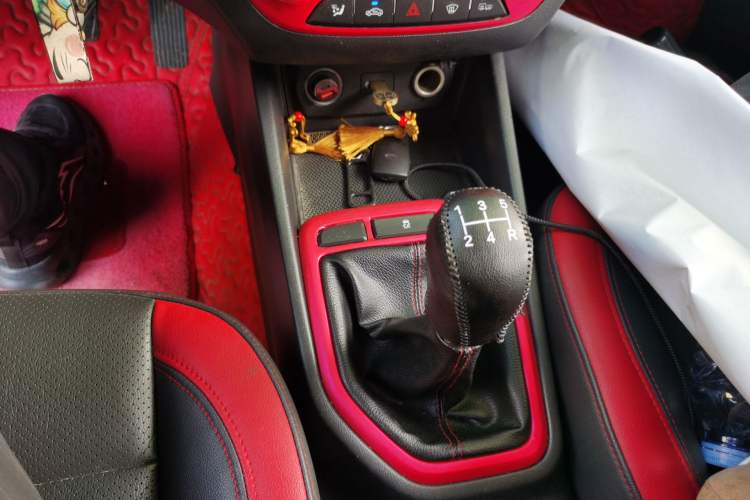 Used CHANGAN Eado 2015 1.6L Manual Junku Model China IV Standard
