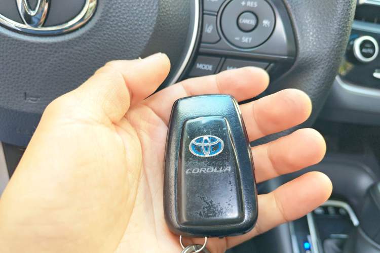 Used Toyota Corolla 2021 Dual-Motor 1.8L E-CVT Elite Edition