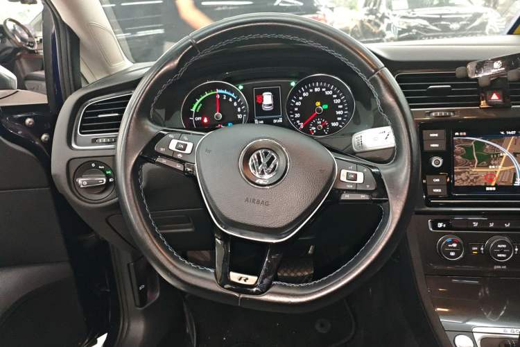 Used Volkswagen Golf Pure Electric 2020 Chari