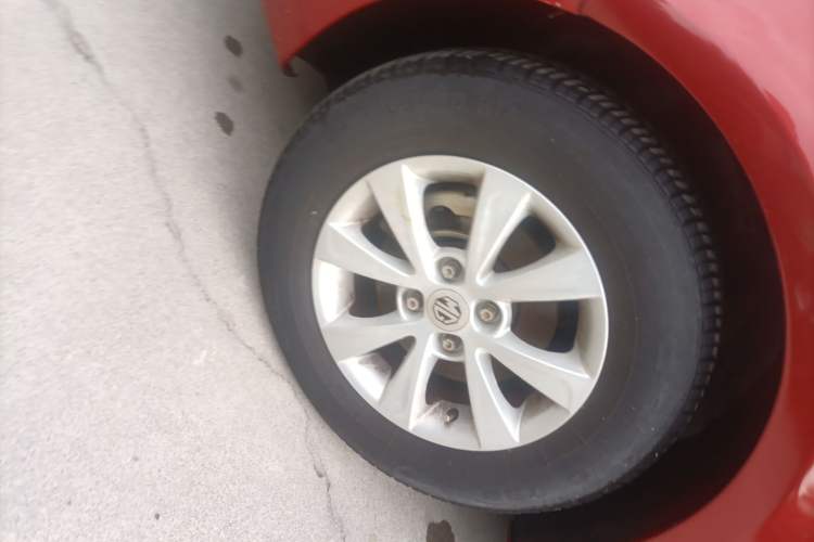 Used MG 3 2016 1.3L AMT Comfort Edition Left Front Wheel Hub