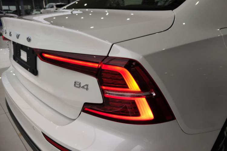 Used Volvo S60 2025 B4 Zhiyi Luxury Edition
