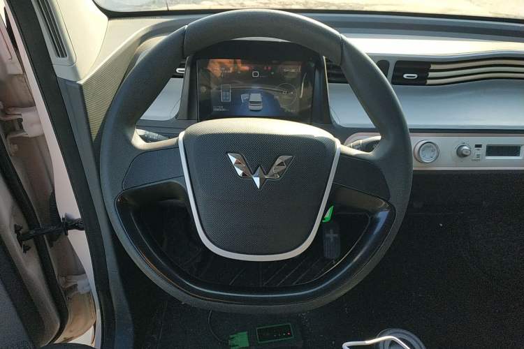 Used Wuling Hongguang MINIEV 2021 Macaron Premium Model – Lithium Iron Phosphate
