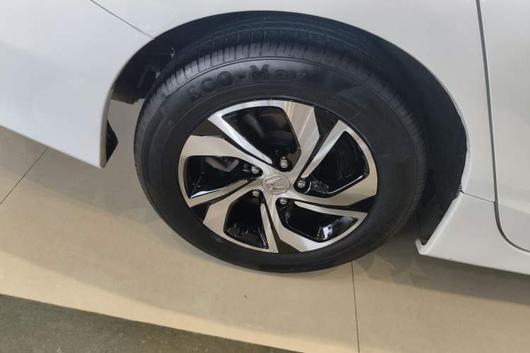 Used Honda Accord 2016 2.0L Comfort Edition Right Rear Wheel Hub