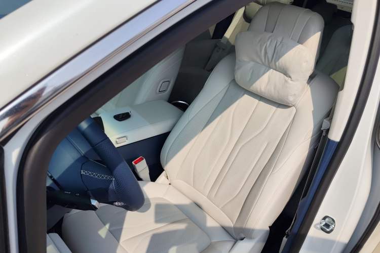 Used Buick GL8 New Energy 2024 Lu Zun Luxury Edition 7-Seater