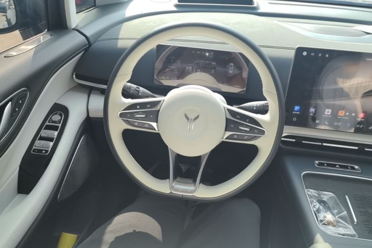 Used VOYAH Dream 2025 PHEV Four-Wheel-Drive Flagship Version – Qiankun Edition
