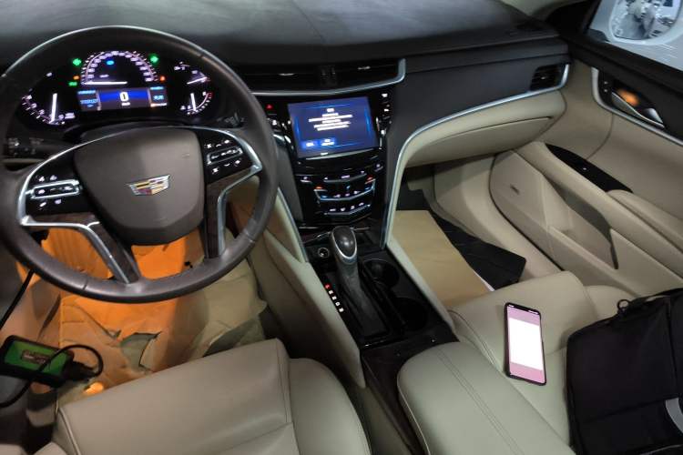 Used Cadillac XTS 2017 28T Tech Edition Gear Lever