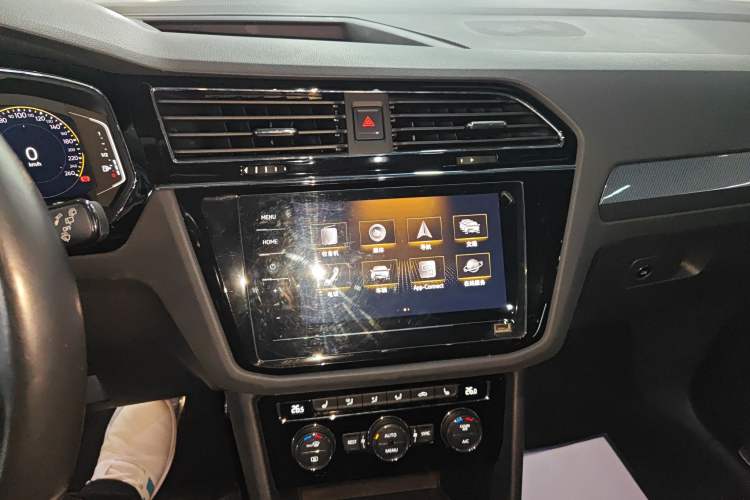 Used Volkswagen Tiguan L 2021 330TSI Automatic Two-Wheel Drive R-Line Enhanced Edition