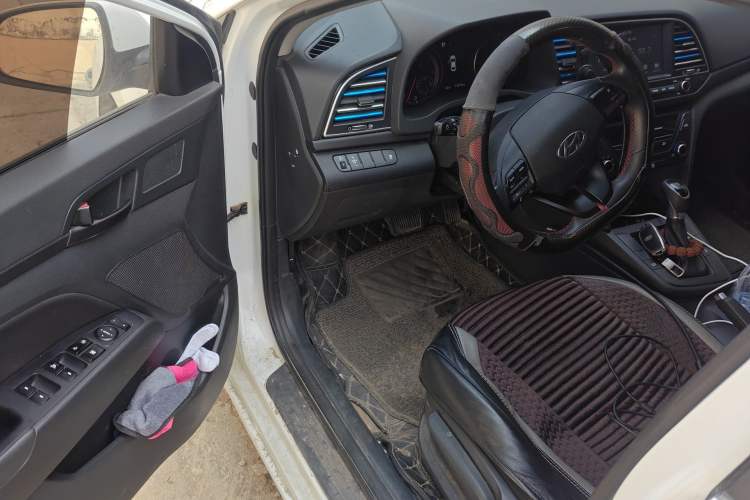 Used Hyundai Elantra (6th Generation / Lingdong) 2018 1.4T Dual-Clutch Xuan Dong · Dynamic Edition Driver Seat