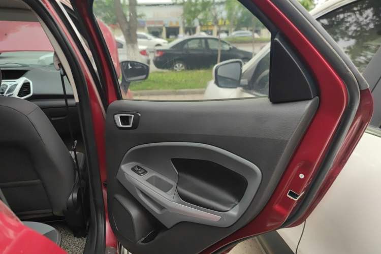 Used Ford EcoSport 2013 1.5L Automatic Fashion Model