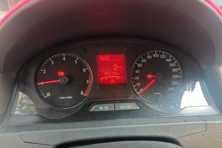 Used Volkswagen Santana 2013 1.6L Manual Comfort Edition Instrument Cluster