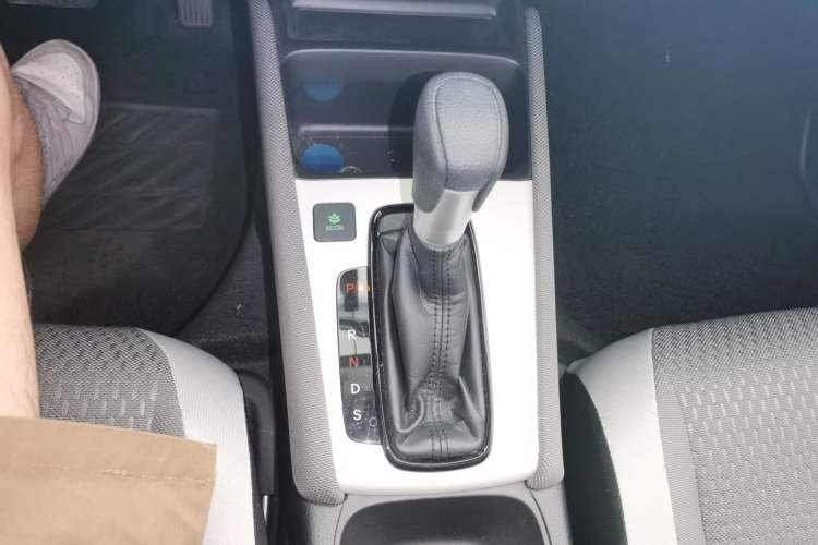 Used Honda LIFE 2021 1.5L CVT CRO-S Fun Edition Gear Lever