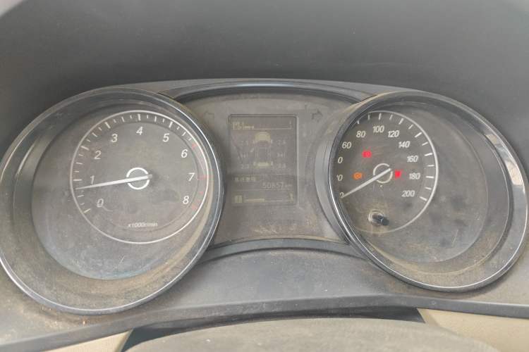 Used Wuling Hongguang PLUS 2019 1.5T Manual Luxury 7-Seater
