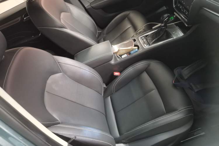 Used Roewe i6 2018 20T Automatic Internet Smart Edition Right Front Seat