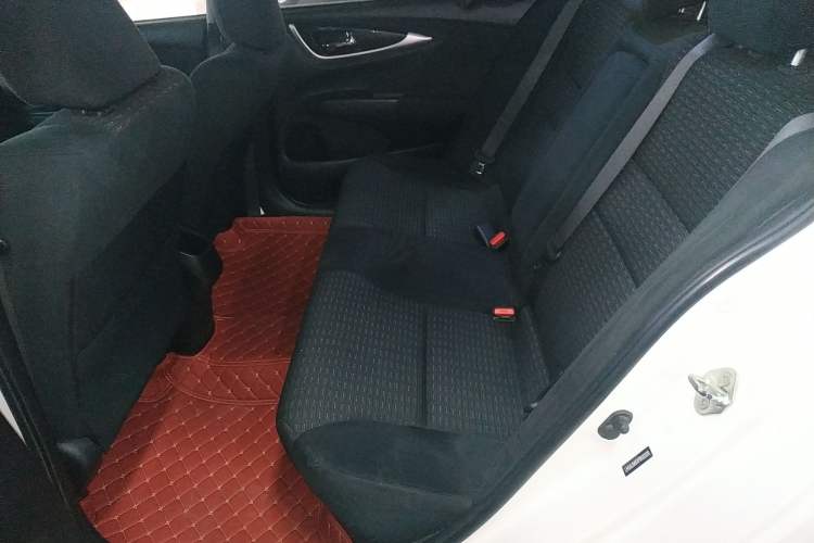 Used Honda Crider 2015 1.8L automatic luxury edition Left Rear Seat