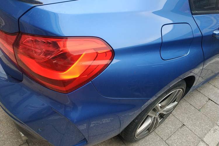 Used BMW 1 Series 2019 120i Leading Model M Sport Package Right Rear Taillight
