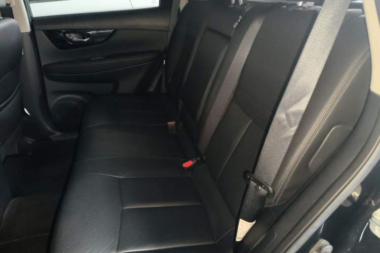 Used Nissan X-Trail 2019 2.0L CVT Smart Connect Comfort Edition 2WD