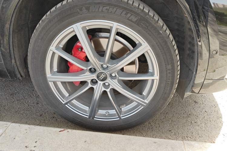 Used Audi Q5L 2022 Updated 45T Luxury Dynamic Version