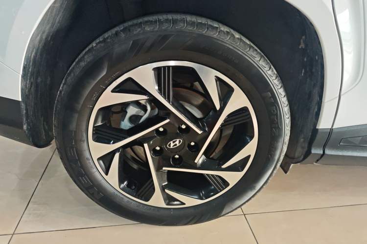 Used Hyundai Custo 2021 380TGDi Smart Luxury Premium LUX Right Rear Wheel Hub