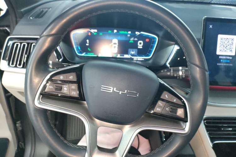 Used BYD Song PLUS New Energy 2024 HONOR Edition DM-i 150km Flagship PLUS Steering Wheel