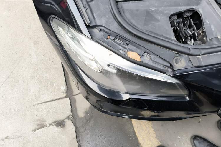 Used BMW 5 Series 2017 525Li Luxury Design Package Right Front Headlight