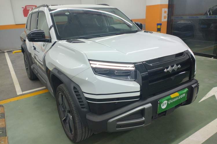 Used Formula Leopard Titanium 3 2025 501KM All-Wheel Drive Intelligent Driving Ultra Version