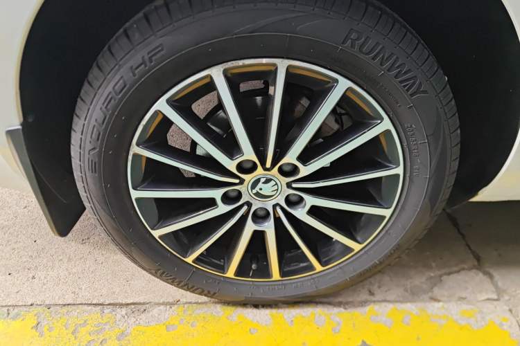 Used Skoda Octavia 2018 TSI230 DSG Luxury Edition
