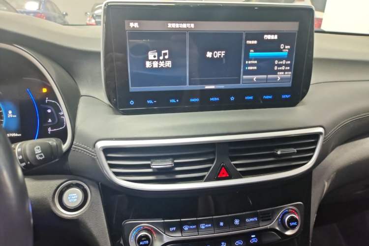 Used Hyundai Tucson 2020 280TGDi Two-Wheel-Drive GLS Fashion Edition China VI Standard Audio And AC Panel