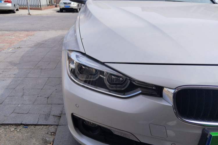 Used BMW 3 Series 2016 320Li Ambition Model
