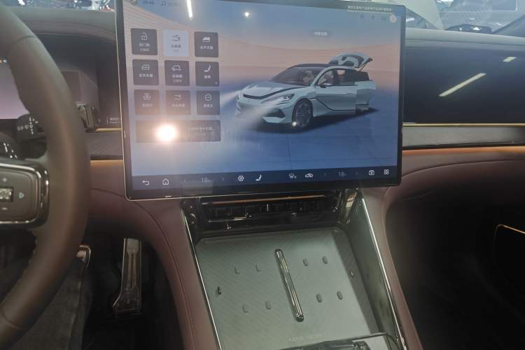 Used Denza Z9GT 2024 1100 4x4 Ultra First Edition Audio And AC Panel