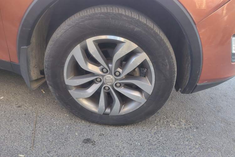 Used BAIC Senova X65 2015 2.0T Automatic Elite Model