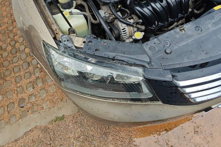 Used Geely Auto Classic Emgrand 2012 Sedan 1.8L Manual Comfort Model
