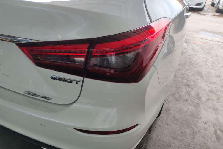 Used CHANGAN Eado 2019 Blue Whale Edition 280T GDI DCT High-Speed Model
