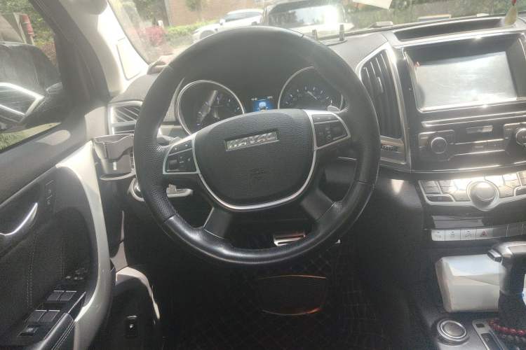 Used Haval H9 2016 2.0T Four-Wheel Drive Luxury Version 5 Seats