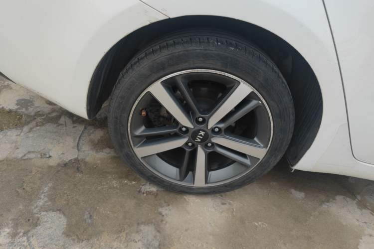 Used Kia K3 2017 1.6L Automatic 15th Anniversary Special Edition GLS Right Rear Wheel Hub