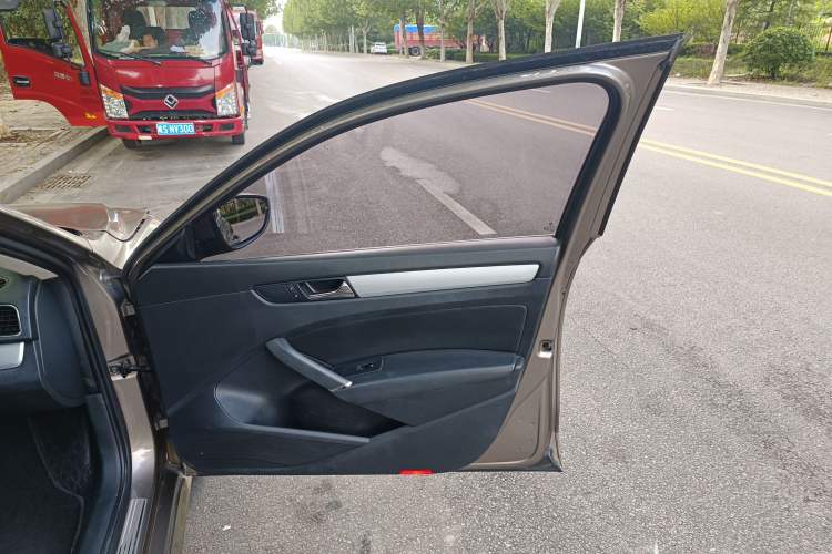 Used Volkswagen Passat 2015 1.8TSI DSG Prestige Edition
