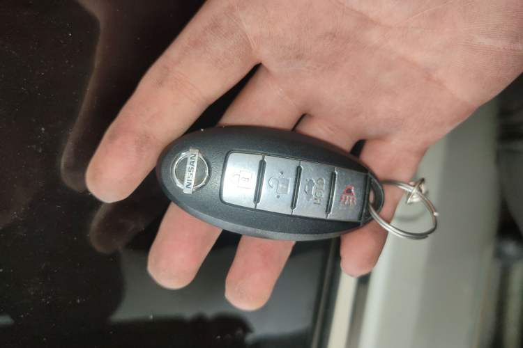 Used Nissan Sunny 2016 1.5XE Manual Leading Edition
