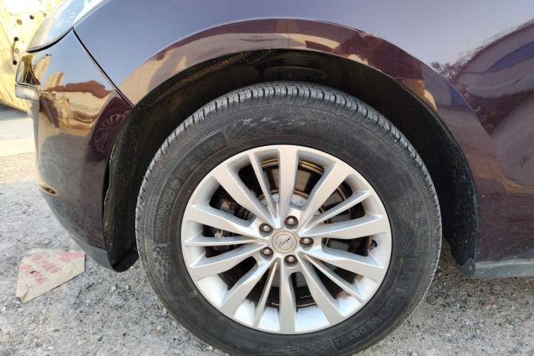 Used Zotye SR9 2017 2.0T Automatic Ultimate Road Edition
