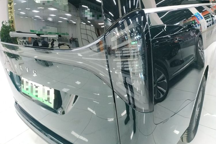 Used Geely Galaxy LEVC L380 2024 100 kWh 6-Seater Two-Wheel Drive Air