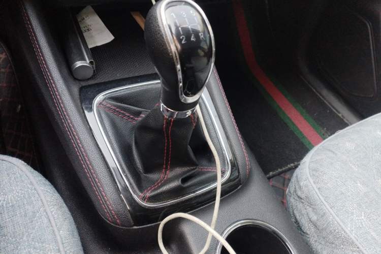 Used CHANGAN OSHAN A800 2017 1.6L Manual Comfort Model
