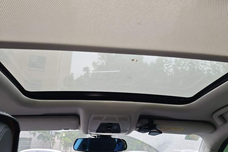 Used Hanteng X7 2016 1.5T Manual Luxury Edition Headliner