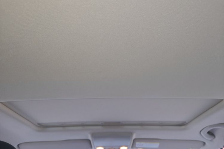 Used Volkswagen Gran Lavida 2015 1.6L Automatic Comfort Edition
