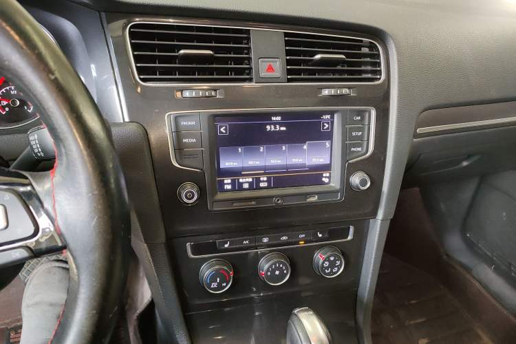 Used Volkswagen Golf 2017 230TSI Automatic Luxury Million-Vehicle Commemorative Edition