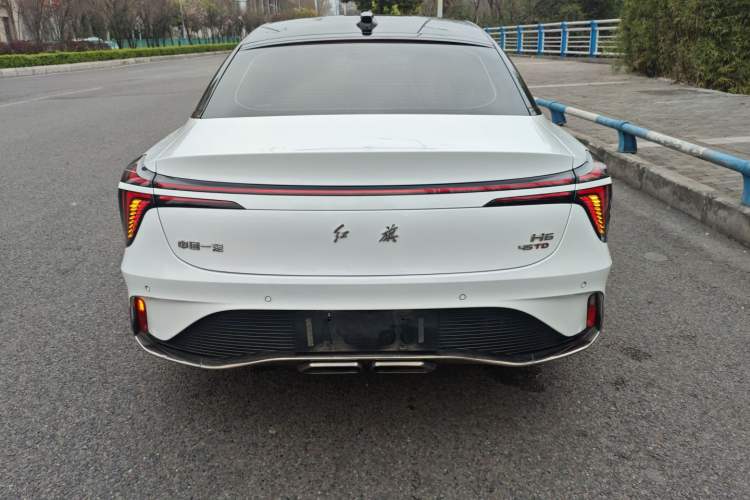 Used Hongqi H6 2023 2.0T Zhiyi Version