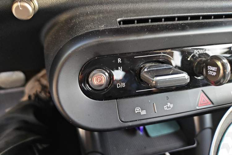 Used MINI Electric COOPER 2025 456km COOPER E Classic Style Gear Lever