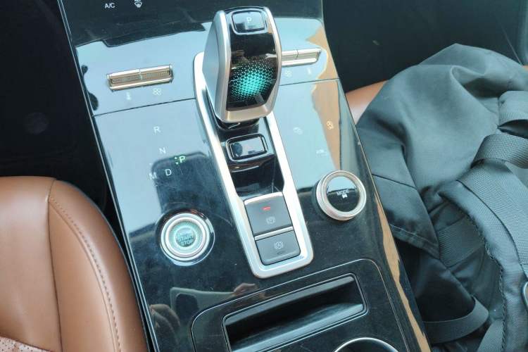 Used Chery Tiggo 8 PLUS 2022 Kunpeng Edition 390TGDI DCT Luxury Version
