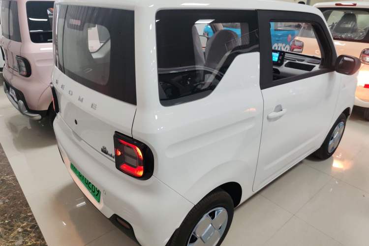 Used Geely Galaxy Panda 2024 Panda Mini 200km Endurance Bear Rear Right 45 Deg