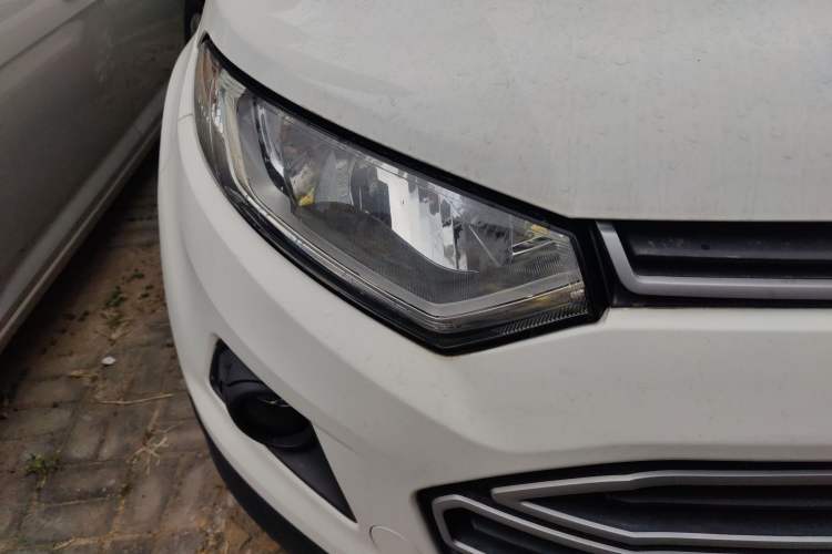 Used Ford EcoSport 2013 1.5L Automatic Fashion Model