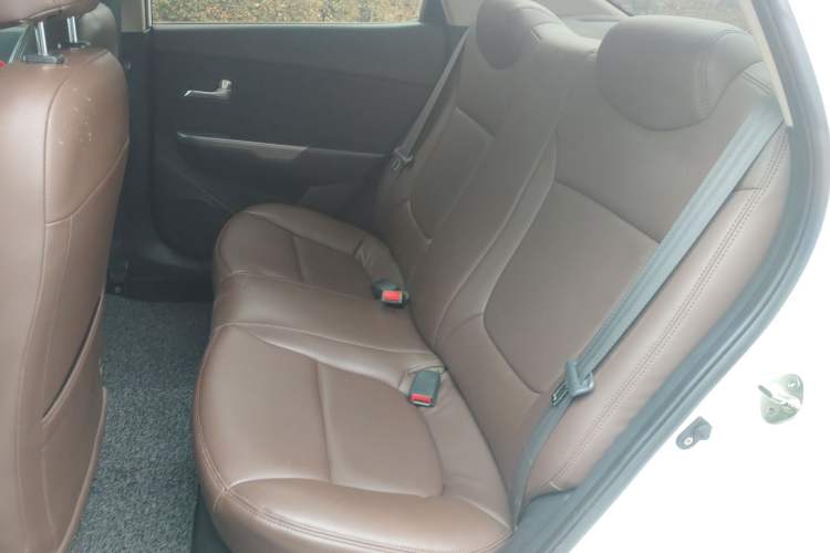 Used Kia K2 2015 Sedan 1.4L Automatic GLS